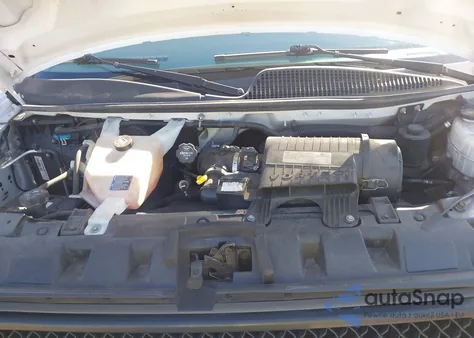 2018 Chevrolet Express 2500 Work Van из США, поврежденный, VIN 1GCWGAFG8J1339861